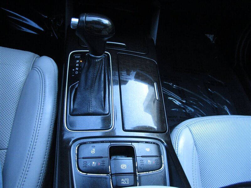 2014 Kia Cadenza Premium