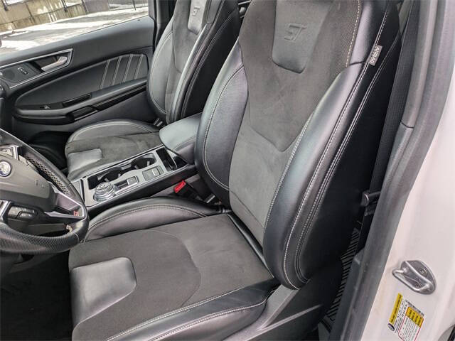 2019 Ford Edge ST