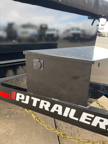 2025 PJ Trailers D7