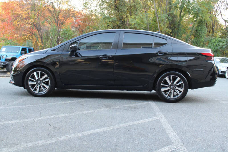 2022 Nissan Versa SV