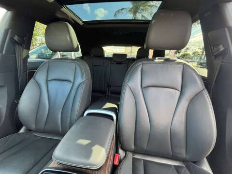 2019 Audi Q8 quattro Premium 55 TFSI