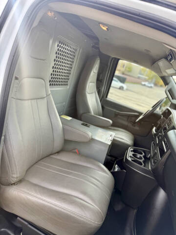 2018 GMC Savana 3500