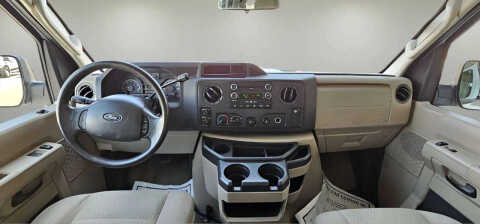 2009 Ford E-Series E-350 SD XLT