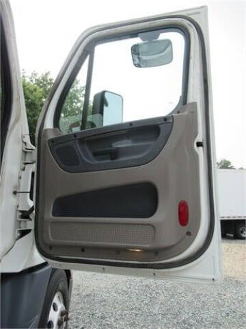 2014 Freightliner Cascadia