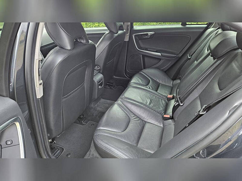 2014 Volvo S60 T5 Platinum