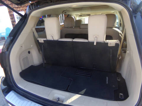 2017 Nissan Pathfinder SL