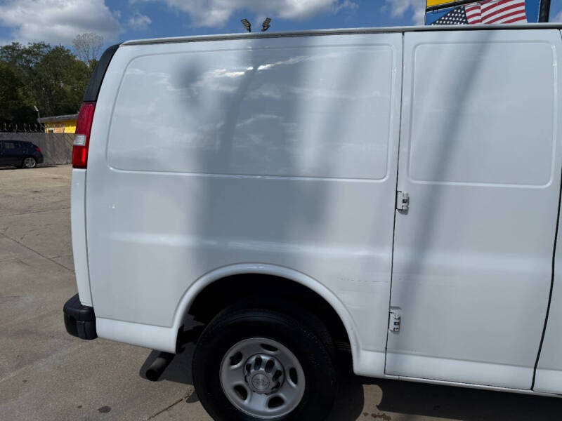 2017 Chevrolet Express 2500