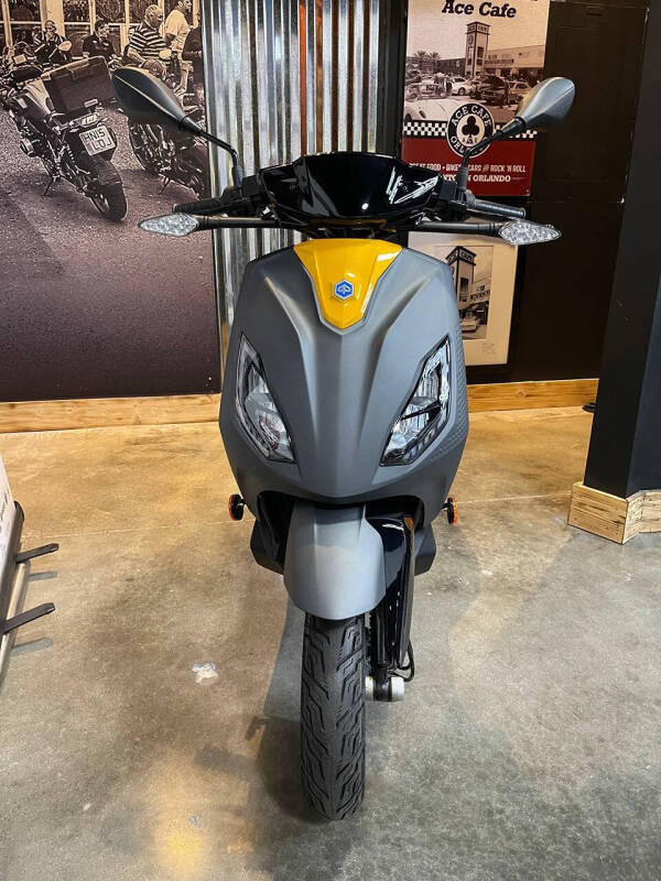 2023 Piaggio Piaggio 1