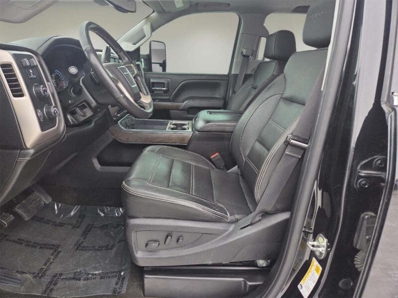 2017 GMC Sierra 2500HD Denali