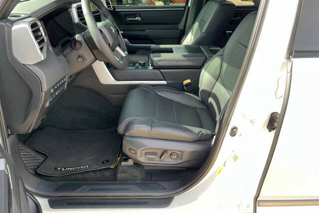 2025 Toyota Tundra Platinum HV