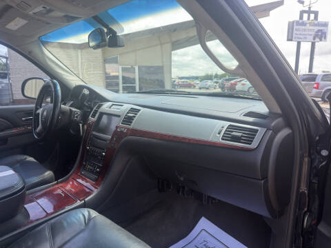 2010 Cadillac Escalade Luxury