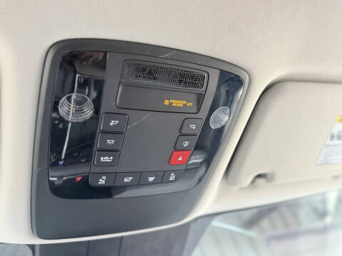 2025 Kia Carnival EX