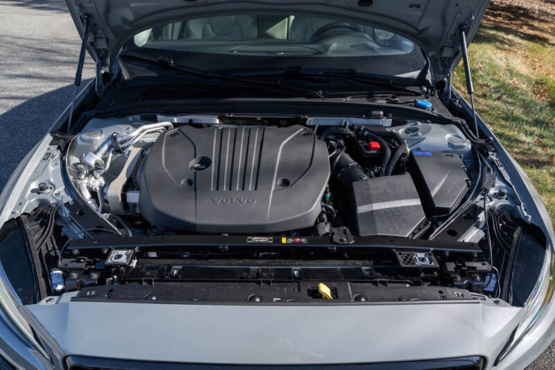 2024 Volvo S60 B5 Core Dark Theme