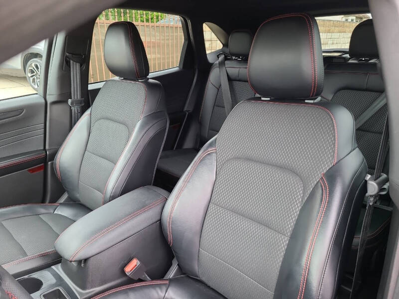 2023 Ford Escape ST-Line