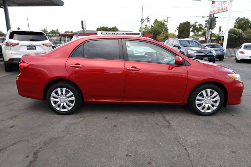 2012 Toyota Corolla LE