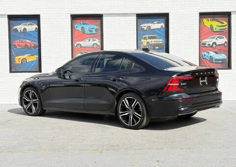 2024 Volvo S60 Recharge T8 Plus Dark Theme