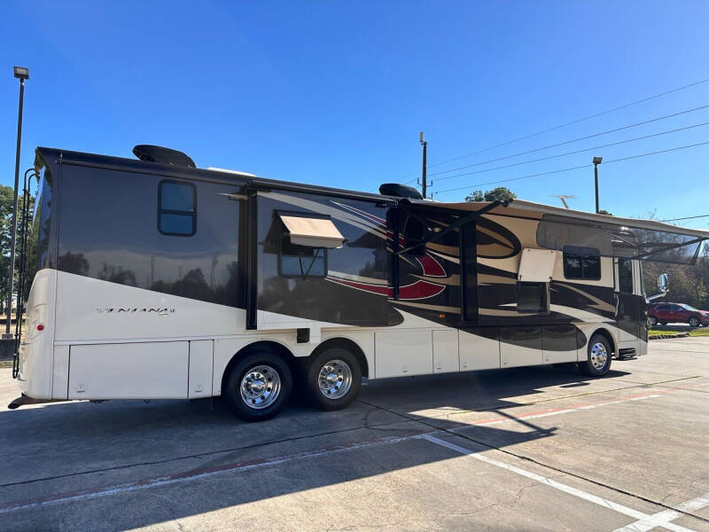 2011 Newmar Ventana 43’  1.5 Bath Pre-Def Diesel KingBed