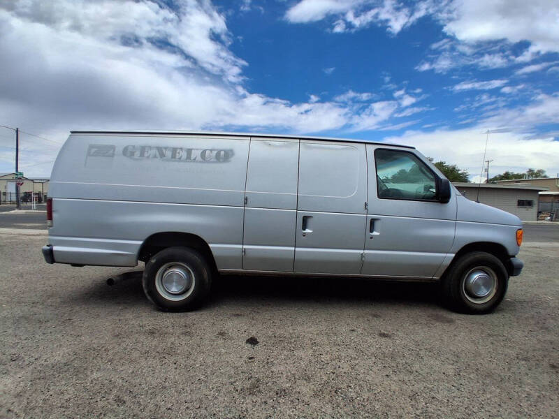 2004 Ford E-Series