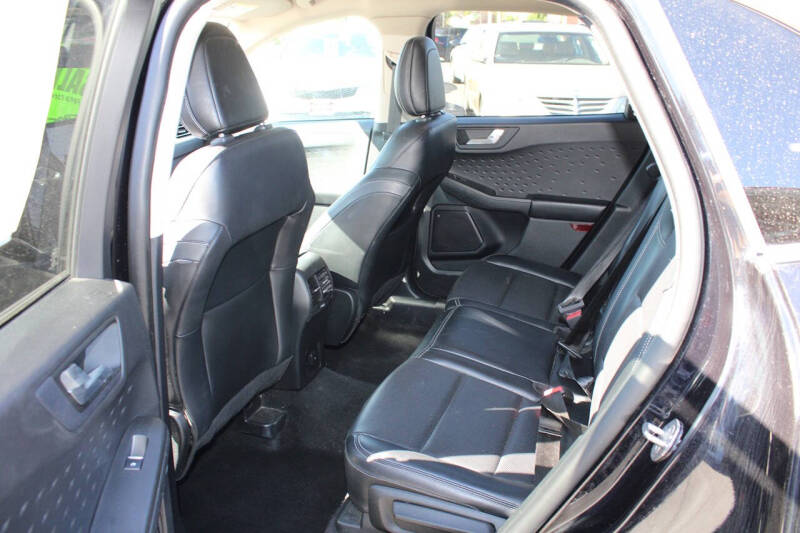 2020 Ford Escape SEL