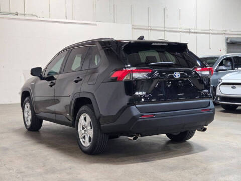 2021 Toyota RAV4 Hybrid XLE