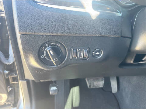 2022 Chrysler 300 Touring L