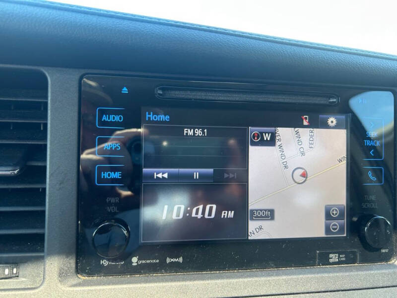 2017 Toyota Sienna XLE 8-Passenger