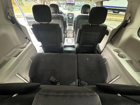 2012 Chrysler Town and Country Touring