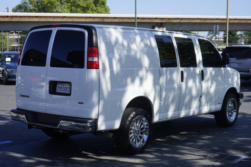 2021 Chevrolet Express 2500