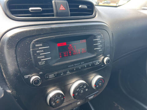 2015 Kia Soul +