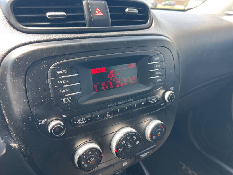 2015 Kia Soul +