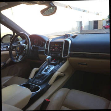 2018 Porsche Cayenne Platinum Edition