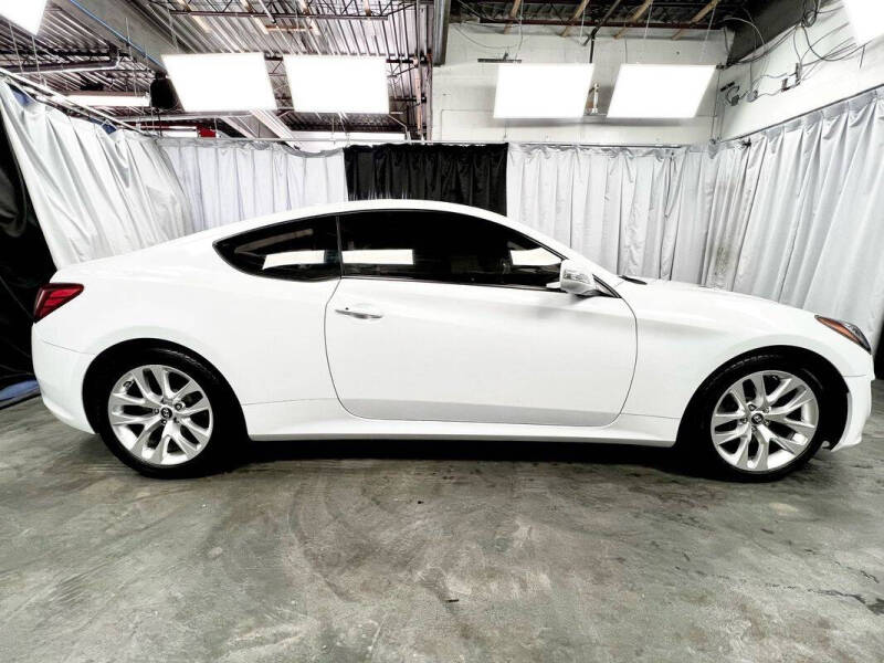 2016 Hyundai Genesis Coupe