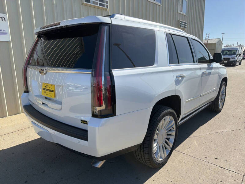2016 Cadillac Escalade Platinum
