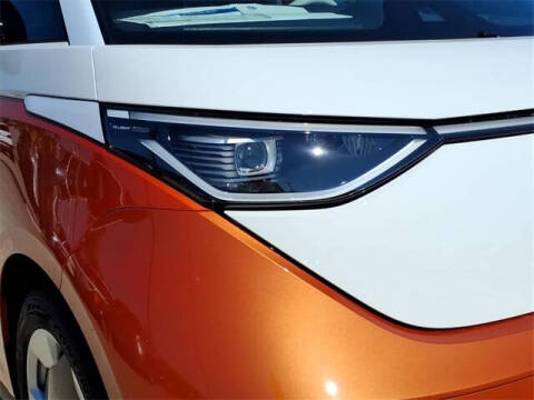 2025 Volkswagen ID. Buzz Pro S Plus 4Motion