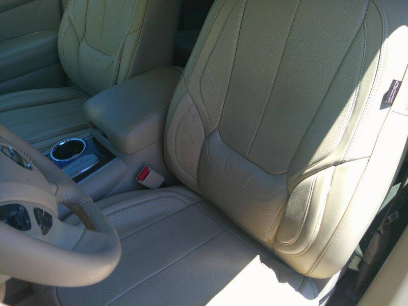 2014 Nissan Pathfinder Platinum