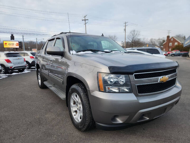 2012 Chevrolet Avalanche LS
