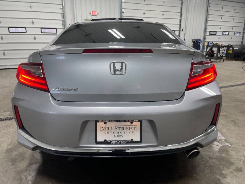 2017 Honda Accord EX-L w/Navi w/Honda Sensing