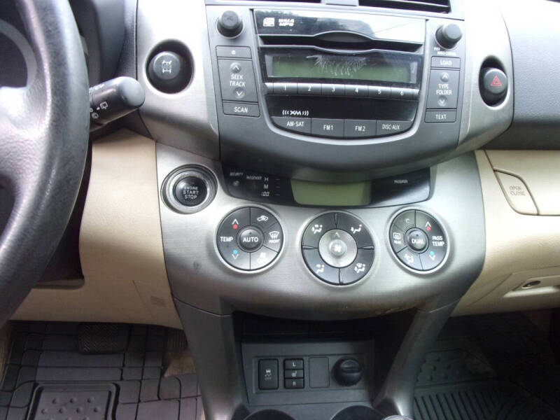 Image 10 of 2010 Toyota RAV4 Limited
