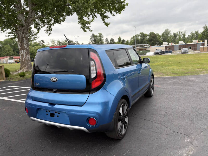 2017 Kia Soul +