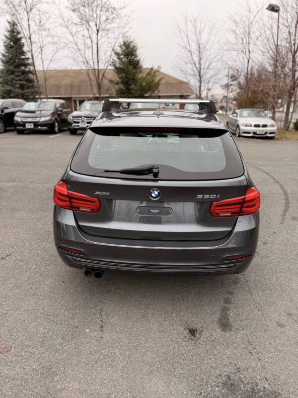 2017 BMW 3 Series 330i xDrive