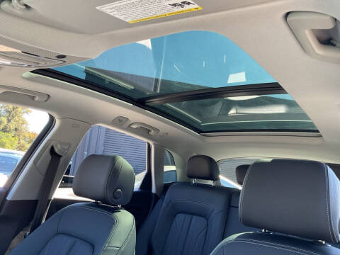 2023 Audi Q5 quattro Premium Plus 40 TFSI