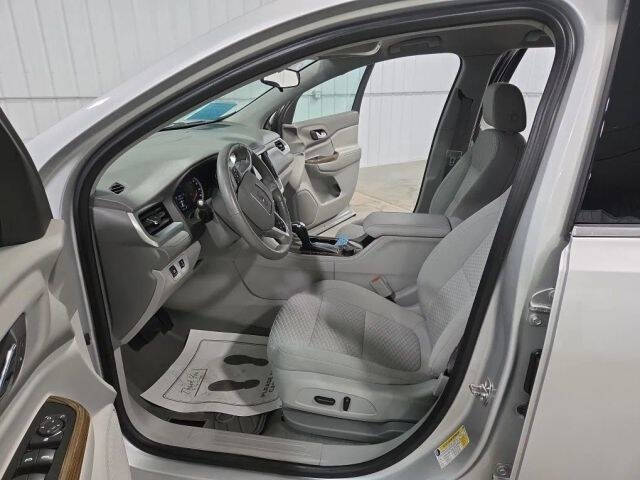 2019 GMC Acadia SLE-2