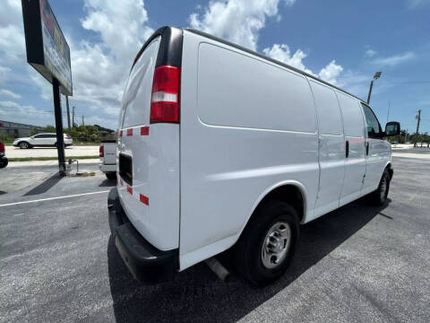 2021 Chevrolet Express 2500
