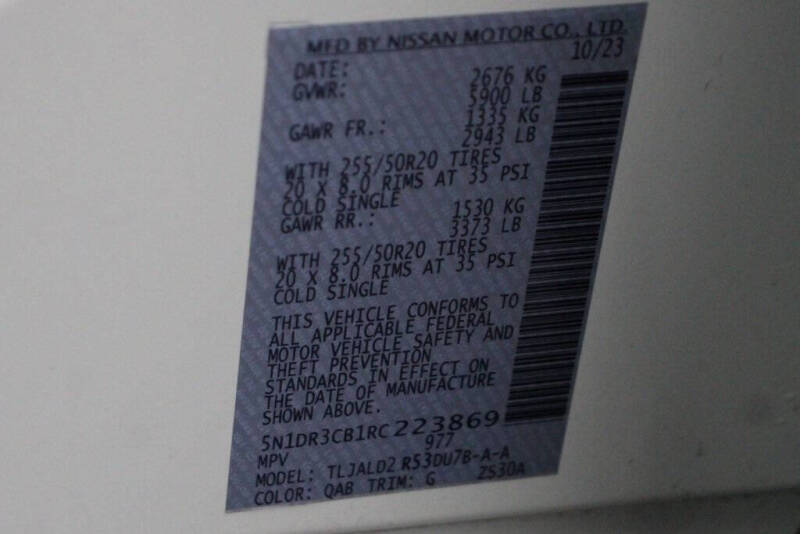 2024 Nissan Pathfinder SL