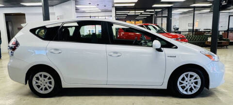 2012 Toyota Prius v Three