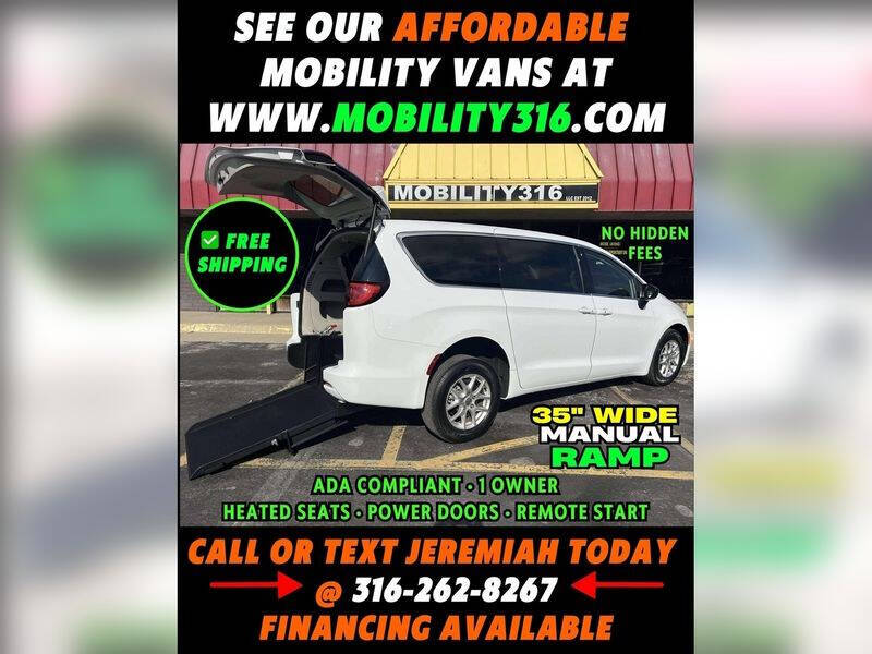 2024 Chrysler Voyager LX