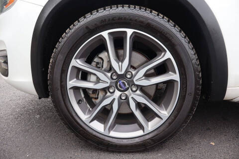 2018 Volvo V60 Cross Country T5 Premier