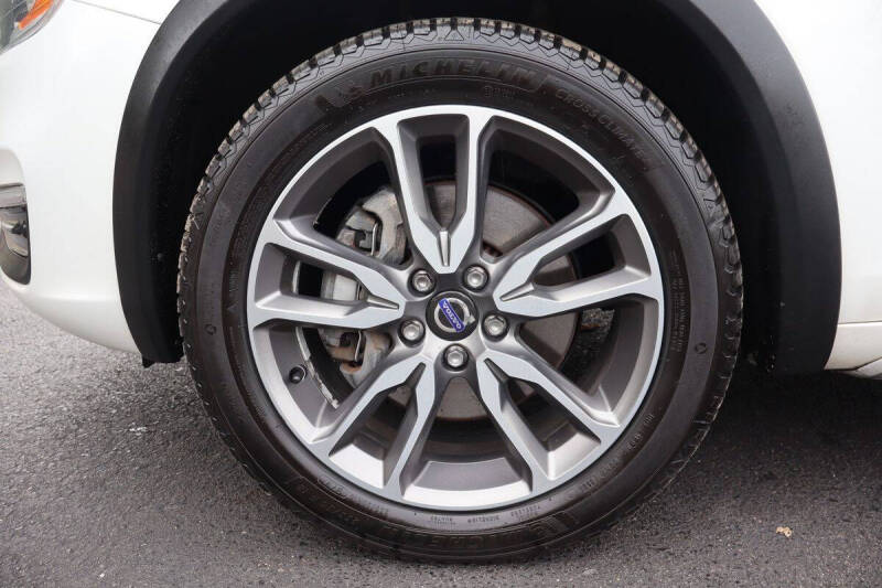 2018 Volvo V60 Cross Country T5 Premier