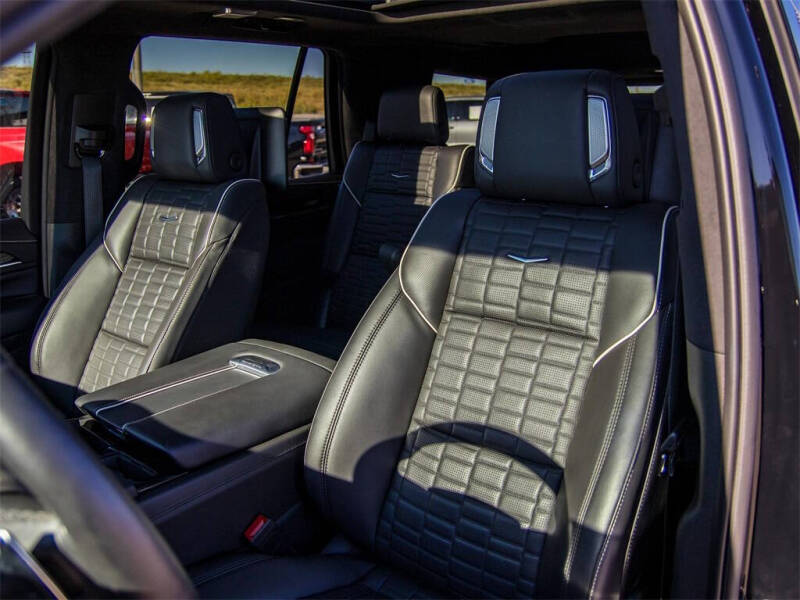 2023 Cadillac Escalade-V