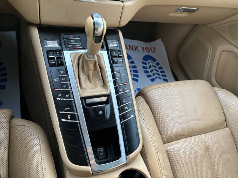 2015 Porsche Macan S